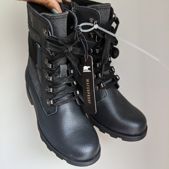 BNWT Sorel Girls Emelie Lace Up Boots - Picture 3 of 9